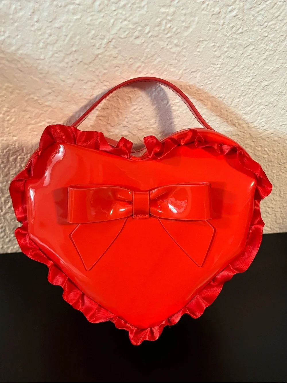 Red Heart-Shaped Bow Accent Handbag